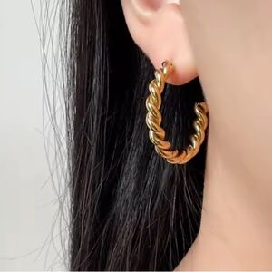 New 14K Gold Plated Twisted Winding Geometric Hoop Earrings Trendy Bohemia